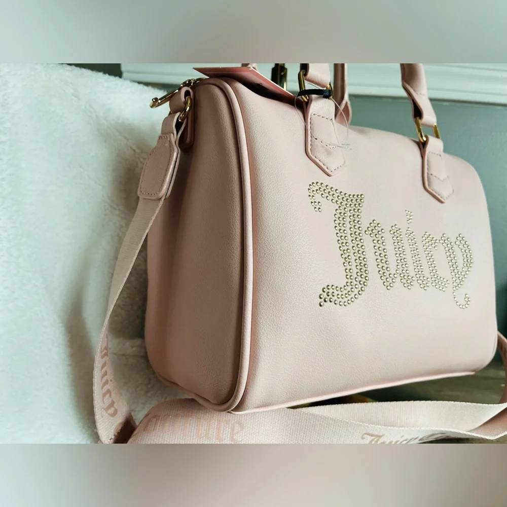 Juicy Couture step out